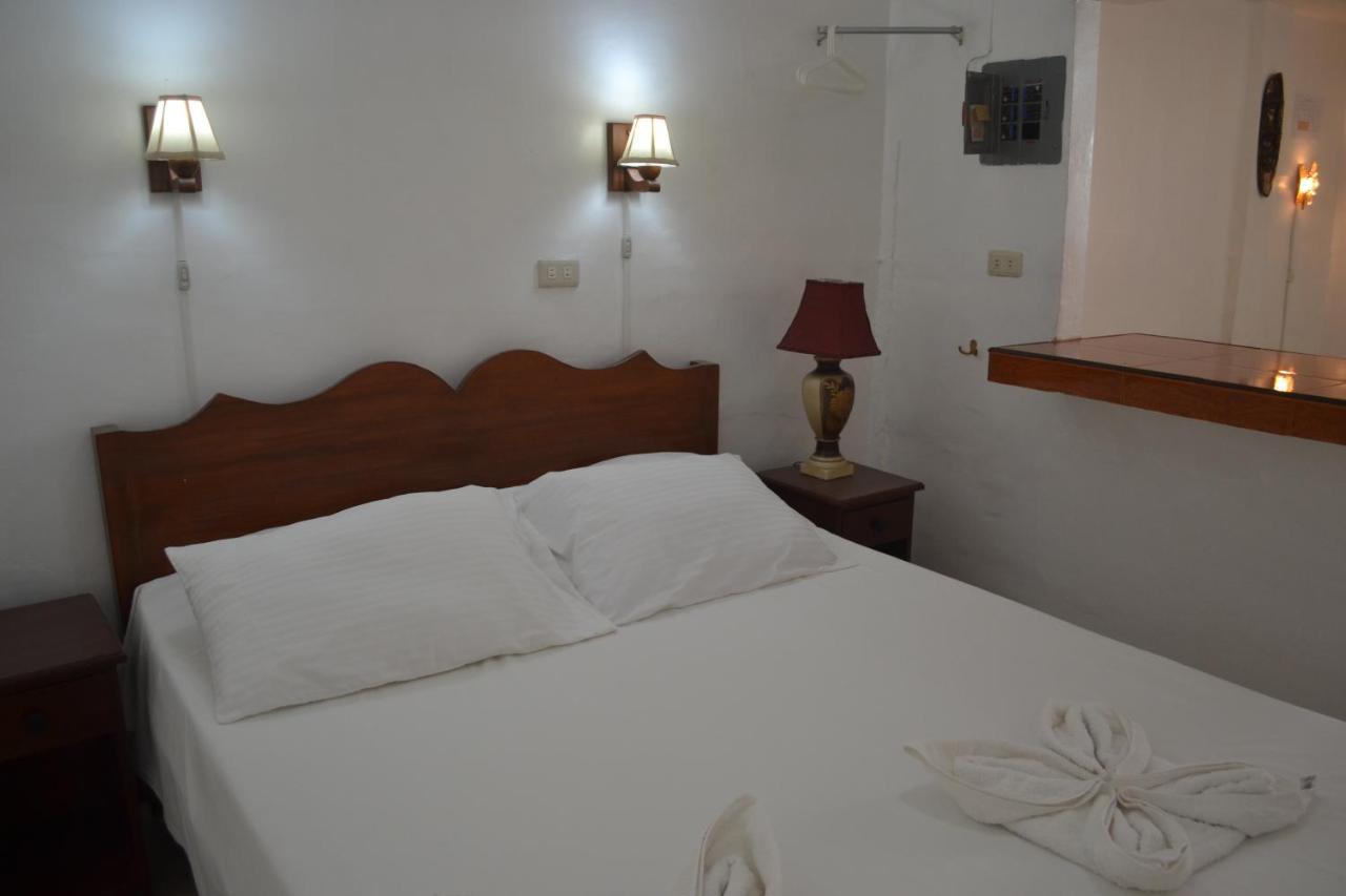 Villa Prescilla Dumaguete City Eksteriør billede